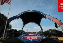 Media Preview The UFC Octagon Built On The White House South Lawn Ahead Of Sunday’s Fights